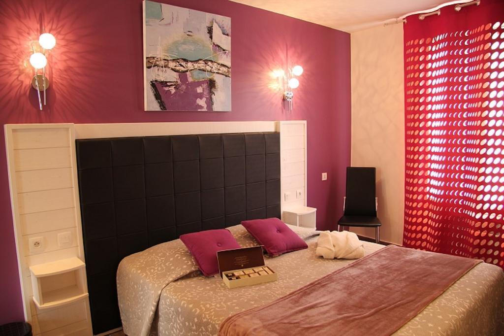 Hotel De La Plage 생팔레쉬르메르 객실 사진